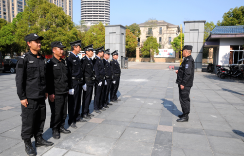 如何做好一名合格的保安服务人员